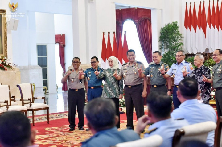 Di dalam pertemuan tersebut, peserta PPRA LXIII dan PPRA LXIV Lemhannas RI menyampaikan hasil kajian isu strategis mengenai konsolidasi demokrasi dan kepemimpinan Indonesia di G20 kepada Presiden Jokowi. Sebelumnya, kajian tersebut telah diseminarkan yang antara lain dihadiri oleh Menteri Koordinator Bidang Perekonomian (Menko Perekonomian) Airlangga Hartarto, Menteri Luar Negeri (Menlu) Retno LP Marsudi, Gubernur Lemhannas Andi Widjajanto, serta Rektor Universitas Indonesia (UI).