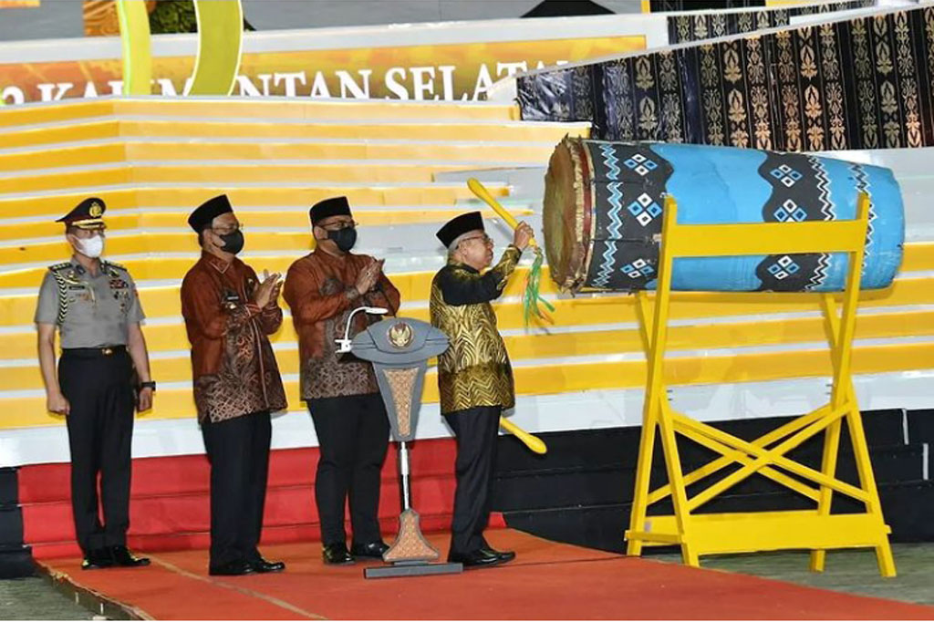 Wakil Presiden Ma'ruf Amin membuka secara resmi Musabaqoh Tilawatil Qur'an (MTQ) Nasional ke-29 tahun 2022 di Kiram Park, Kabupaten Banjar, Kalimantan Selatan, Rabu, 12 Oktober 2022 malam.