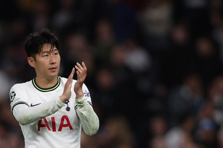 Memasuki menit-menit akhir babak pertama, Tottenham Hotspur sukses mengendalikkan jalannya pertandingan. Mereka akhirnya mampu menambah keunggulan lewat sepakkan Son Heung-min (36’).