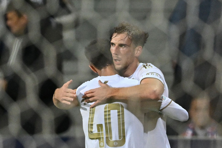 Leon Goretzka melakukan selebrasi usai mencetak gol ke gawang Viktoria Plzen di matchday keempat Grup C Liga Champions 2022/23.