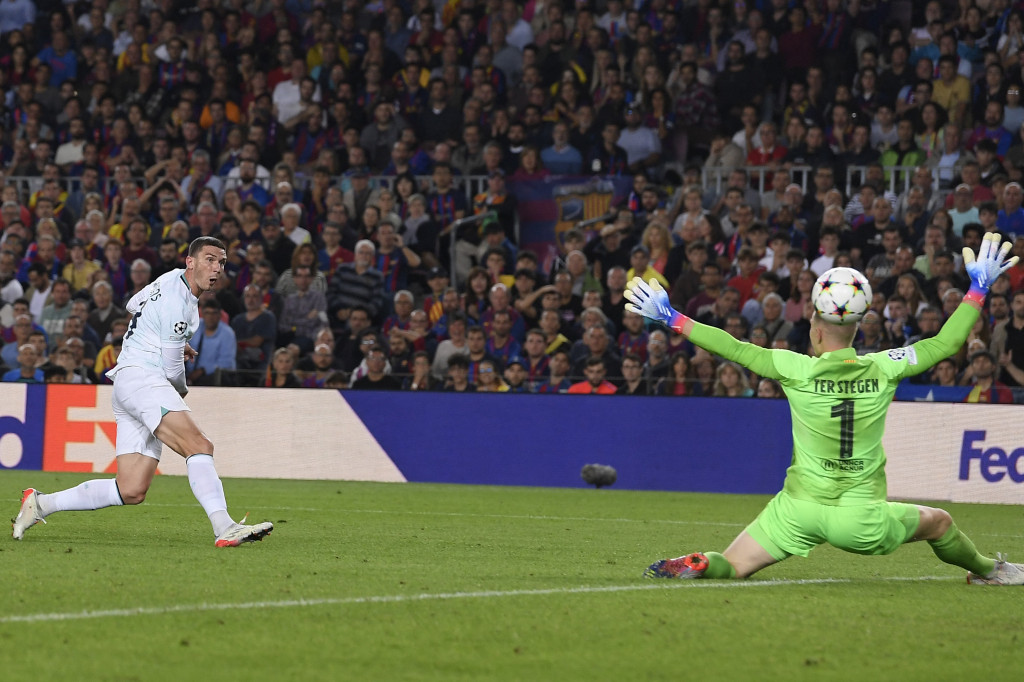 El Barca sempat kecolongan kembali pada menit ke-89 dari gol Robin Gosens. 