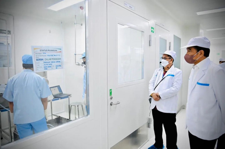 Kepala Negara mengungkapkan, kapasitas produksi Vaksin IndoVac mencapai sekitar 20 juta dosis di tahun ini, dan akan meningkat menjadi 40 juta dosis di tahun mendatang.