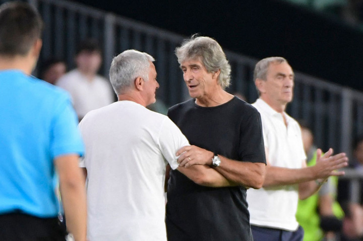 Berdasarkan laman resmi UEFA, Real Betis masih memimpin klasemen grup dengan 10 poin dari empat laga. Sementara Roma ada di posisi ketiga dengan empat poin.