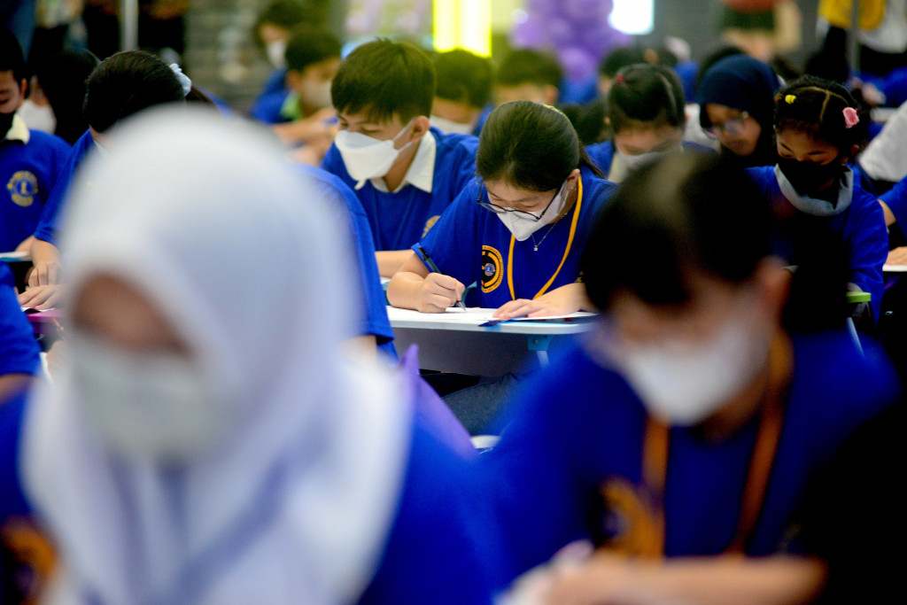 Selain itu, poster yang terpilih dari kegiatan Peace Poster Contest ini akan dipajang di Kantor Pusat PBB. 