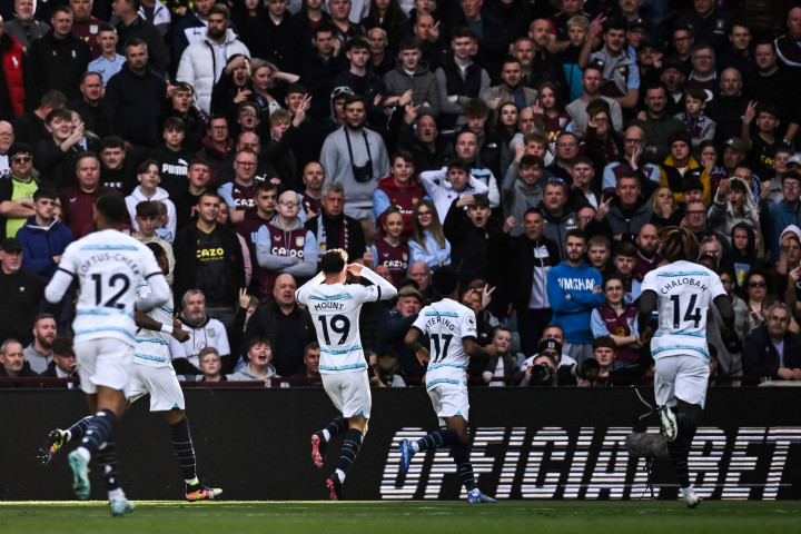 Chelsea sukses mengalahkan Aston Villa 2-0 dalam laga Liga Inggris di Villa Park Stadium, Brimingham, pada Minggu, 16 Oktober 2022, malam.