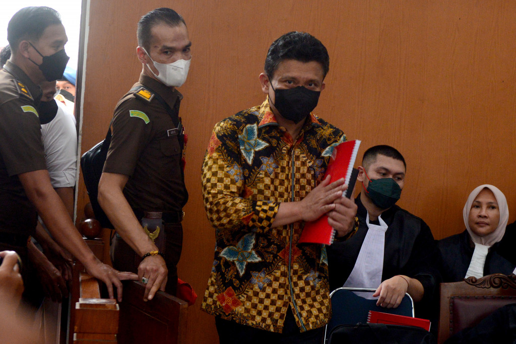 Terdakwa Ferdy Sambo memasuki ruang sidang Kelas 1A Khusus di Gedung Pengadilan Negeri Jakarta Selatan, Ampera, Jakarta, Senin, 17 Oktober 2022.