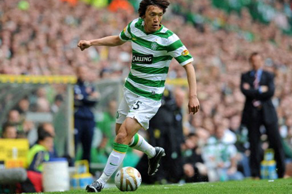 Dia dikreditkan dengan membantu membuka jalan bagi pemain Jepang berlaga di Eropa, dan Celtic saat ini memiliki empat pemain Jepang.