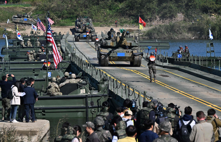 Latihan ini untuk meningkatkan pertahanan di tengah ketegangan dengan Korea Utara.