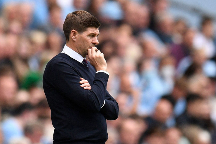 Gerrard memimpin Villa finis posisi 14 klasemen musim lalu setelah tiba dari Rangers dalam kontrak tiga setengah tahun untuk menggantikan Dean Smith yang dipecat November tahun lalu.