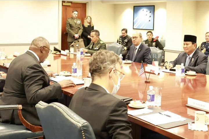 Menteri Pertahanan Prabowo Subianto melakukan pertemuan dengan Menteri Pertahanan Amerika Serikat, Lloyd J Austin III, di Pentagon, Virginia, AS, Kamis, 20 Oktober 2022 pagi waktu setempat.