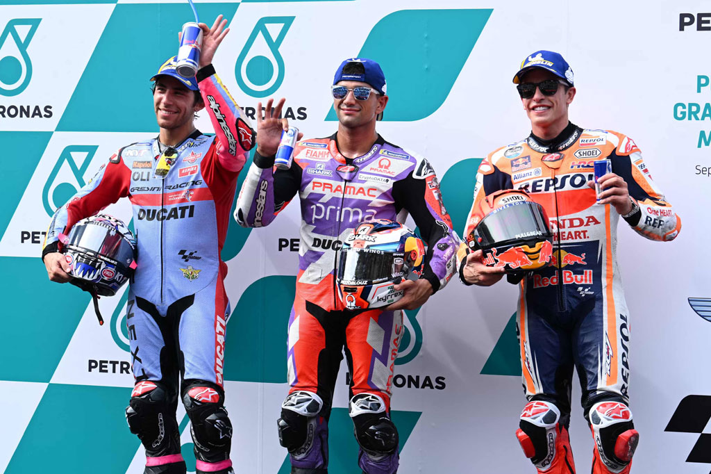 Martin dari Prima Pramac merebut pole dengan catatan waktu satu menit 57,790 detik. Enea Bastianini berada di urutan kedua, tertinggal 0,456 detik, sementara juara dunia enam kali Marc Marquez melengkapi posisi tiga depan.