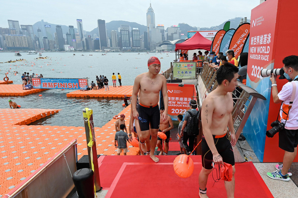 al itu karena peserta harus menerima dua vaksinasi dan dites negatif Covid-19 sebelum acara.