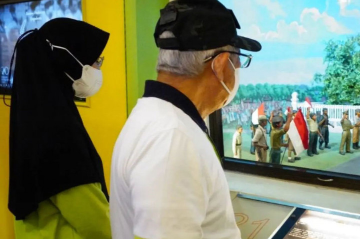 Pada kesempatan tersebut Wapres juga mendengarkan penjelasan mengenai gedung serta berbagai cagar budaya dan diorama.