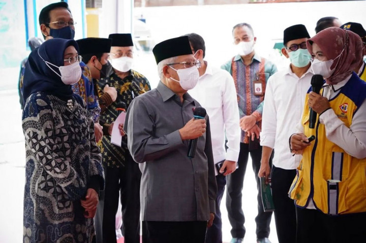 Ia juga berterima kasih kapada Gubernur DIY Sri Sultan Hamengku Buwono X yang telah menyediakan lahan untuk pembangunan kampus tersebut. 