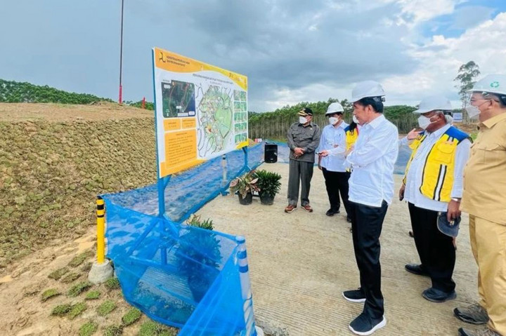 Melihat berbagai progres tersebut, Jokowi pun optimistis upacara peringatan HUT RI pada 17 Agustus 2024 dapat digelar di IKN. 