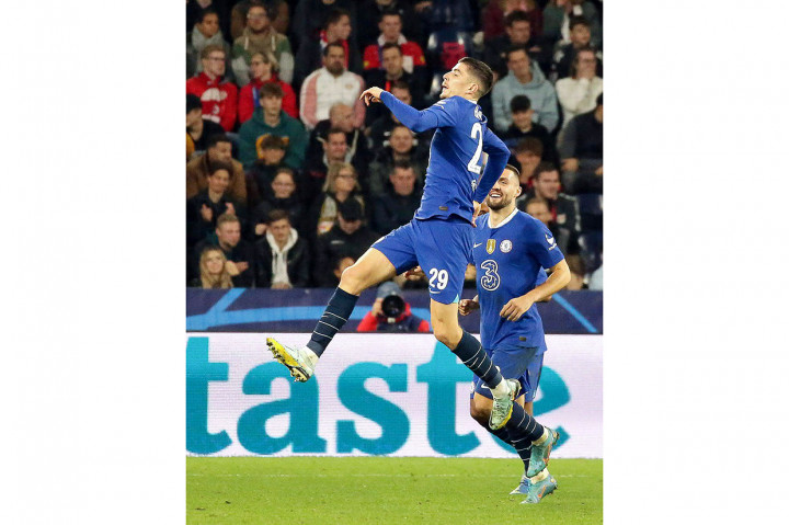 Namun Chelsea mencetak gol lagi di pertengahan babak kedua lewat Kai Havertz, yang membuat skor akhir menjadi 2-1.