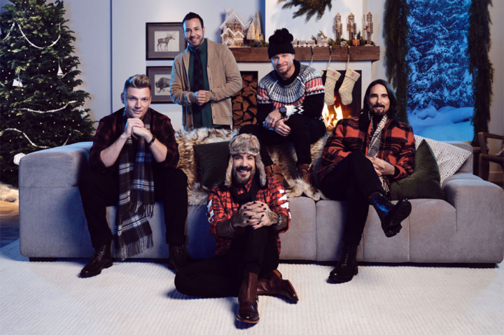 Perilisan album Natal ini bertepatan dengan dimulainya leg Eropa untuk DNA World Tour Backstreet Boys setelah berakhirnya leg Amerika Utara. Band ini telah menampilkan pertunjukan yang menggetarkan, memainkan lebih dari 30 lagu hits dan tarian terbaik mereka dengan energi tinggi, memberikan penggemar pengalaman live sekali seumur hidup.