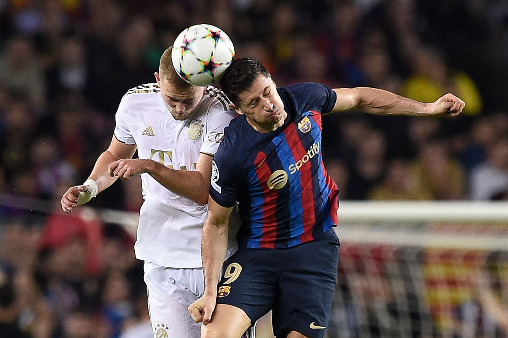 Selepas turun minum, Barcelona masih tidak bisa mengimbangi permainan Bayern.
