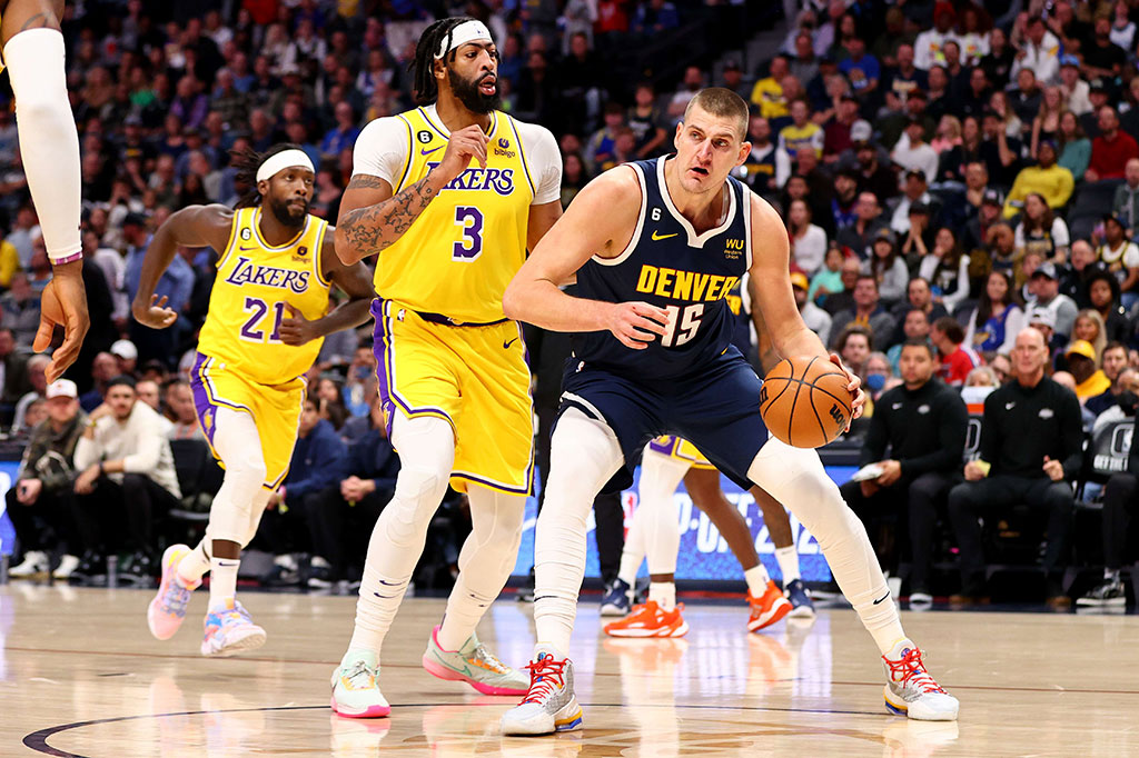 Pada laga tersebut, Nikola Jokic mengumpulkan 31 poin, 13 rebound, sembilan assist, dan empat steal, disusul Bruce Brown dengan 18 poin, Jamal Murray mencetak 13 poin, dan Jeff Green mencetak 10 poin untuk Nuggets.