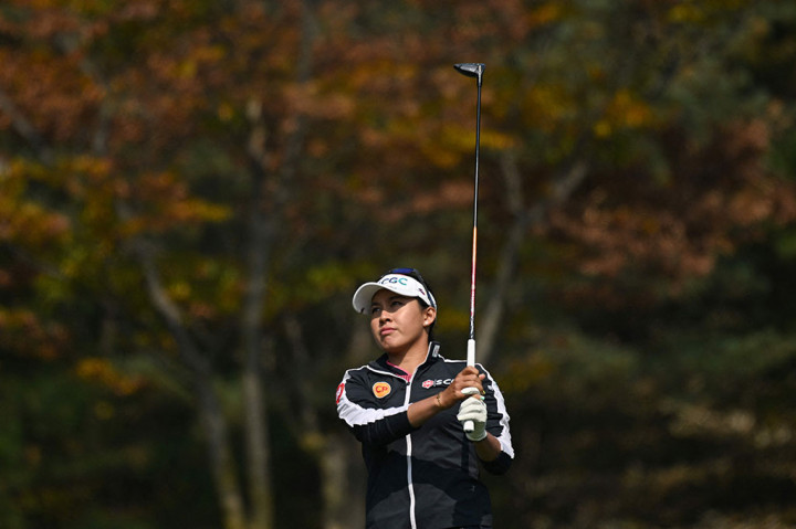 Ko berada pada peringkat teratas sejak Januari tetapi baru-bari ini mengalami cedera pergelangan tangan dan bulan lalu mengundurkan diri dari BMW Ladies Championship setelah mengawali dua putaran yang buruk.