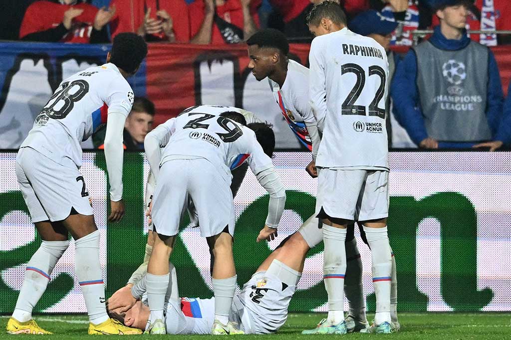 Barcelona kembali menjauh pada menit ke-75. Torre akhirnya mencetak gol dengan kaki kirinya. Selepas gol itu, sang pemain tergeletak di lapangan dan merasakan sakit di lututnya sebelum ditarik keluar.