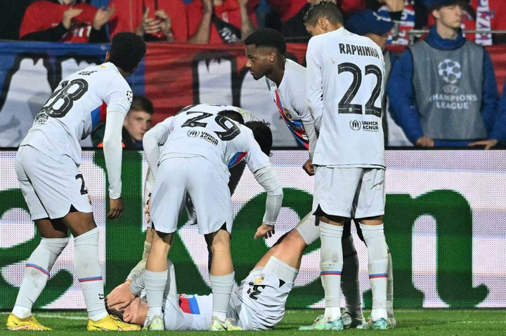 Barcelona kembali menjauh pada menit ke-75. Torre akhirnya mencetak gol dengan kaki kirinya. Selepas gol itu, sang pemain tergeletak di lapangan dan merasakan sakit di lututnya sebelum ditarik keluar.