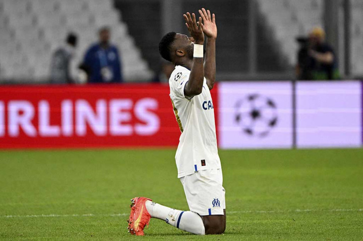 Marseilla berhasil memecah kebuntuan di akhir babak pertama. Chancel Mbemba mencetak gol dengan sundulan setelah menyambut umpan Jordan Veretout dalam skema sepak pojok. Skor 1-0 bertahan hingga jeda.  