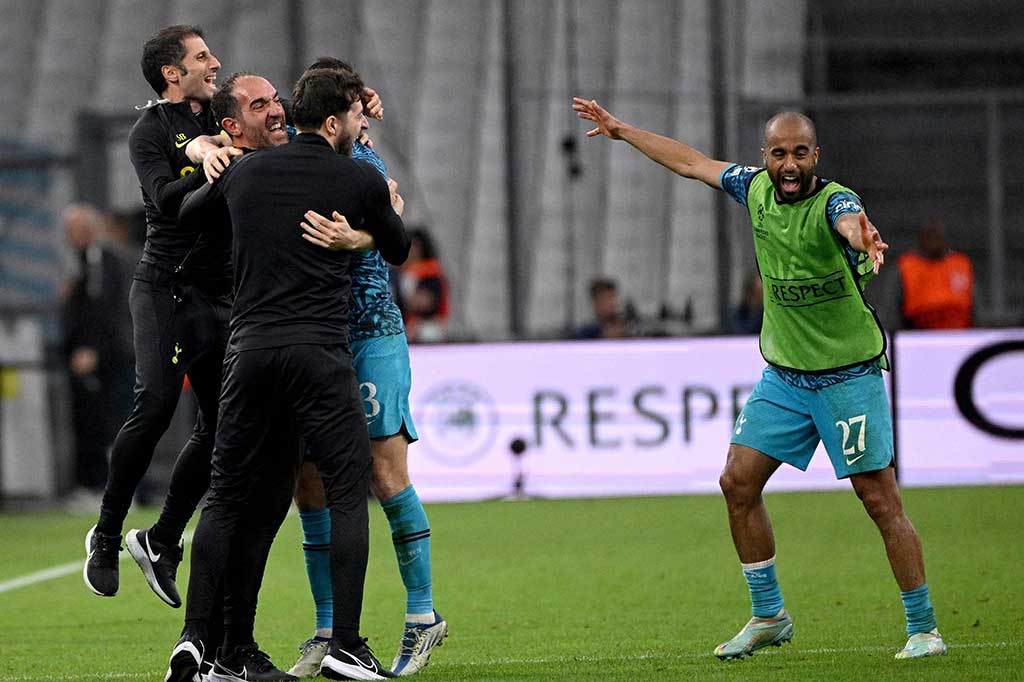 Kemenangan ini membuat Spurs memuncaki klasemen Grup D dengan torehan 11 poin. Sementara Marseille berada di dasar klasemen dengan enam poin dan kehilangan tiket ke Liga Europa.