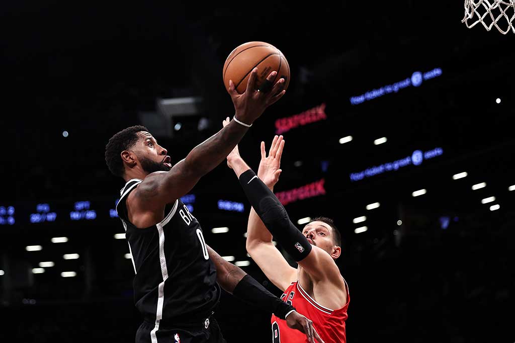 Royce O'Neal mencetak 20 poin bagi tuan rumah, Nic Claxton mencapai dwiganda 10 poin dan 10 rebound, sedangkan Yuta Watanabe turut menyumbangkan 10 poin.