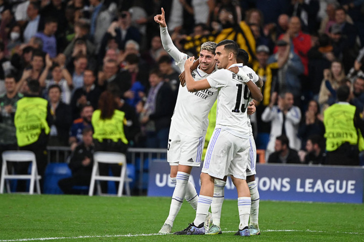 Pesta gol Madrid berlanjut sepuluh menit kemudian. Kali ini giliran Federico Valverde yang mencatatkan namanya di papan skor lewat tendangan dari luar kotak penalti.