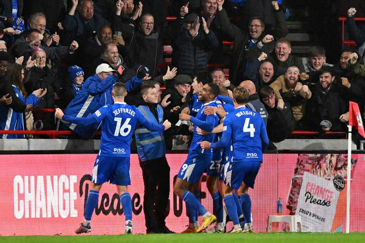 Gills, yang hanya memiliki satu tembakan tepat sasaran menyamakan kedudukan 15 menit sebelum laga usai lewat Mikael Mandron. Skor 1-1 bertahan hingga laga usai, sehingga pertandingan dilanjutkan lewat babak adu penalti dengan skor 6-5 untuk Gills.