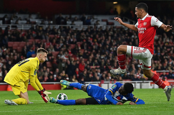 Tampil dengan mayoritas pemain lapis kedua, Arsenal sebenarnya mampu tampil dominan dengan mencatatkan 57 persen penguasaan bola serta melepaskan 23 tendangan, empat di antaranya tepat sasaran.