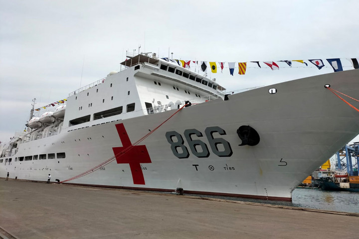 Kapal rumah sakit milik Tentara Pembebasan Rakyat Tiongkok (PLA), Peace Ark, tiba di Indonesia, Kamis, 10 November 2022.