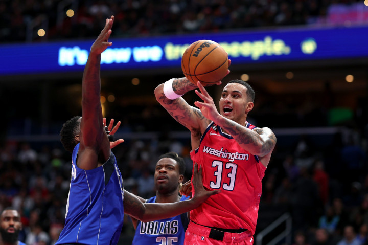 Kemenangan yang diraih Wizards merupakan kedua beruntun setelah sebelumnya mengalahkan Charlotte Hornets 108-100. Kini Kyle Kuzma dan kawan-kawan mengemas enam kemenangan dari 12 laga, sedangkan Mavericks enam kemenangan dari 11 laga.