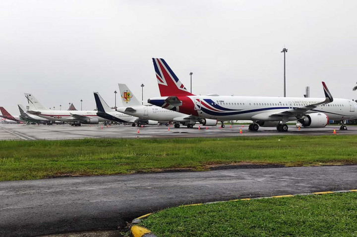 Sebanyak 12 pesawat kenegaraan delegasi KTT G20 diparkir di Bandara Internasional Juanda, Kabupaten Sidoarjo, Jawa Timur. Pesawat diparkir selama pelaksanaan KTT G20 di Bali berlangsung.