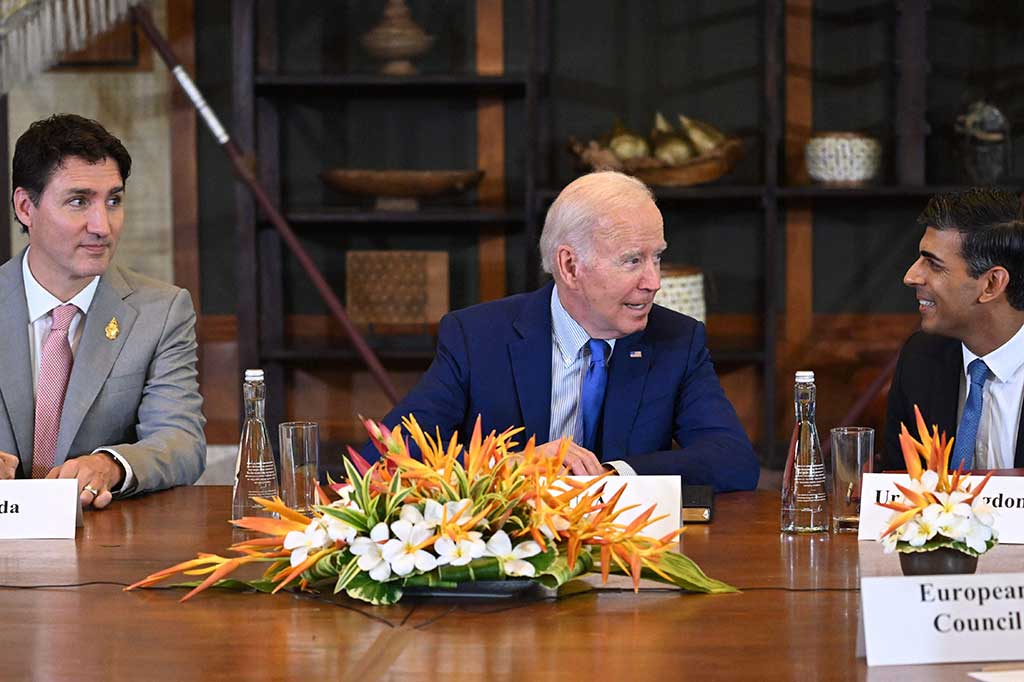 Sebelumnya diberitakan Polandia menyebut roket buatan Rusia telah jatuh di sebuah desa dekat dengan perbatasan Ukraina pada Selasa, 15 November, dan menewaskan dua orang.