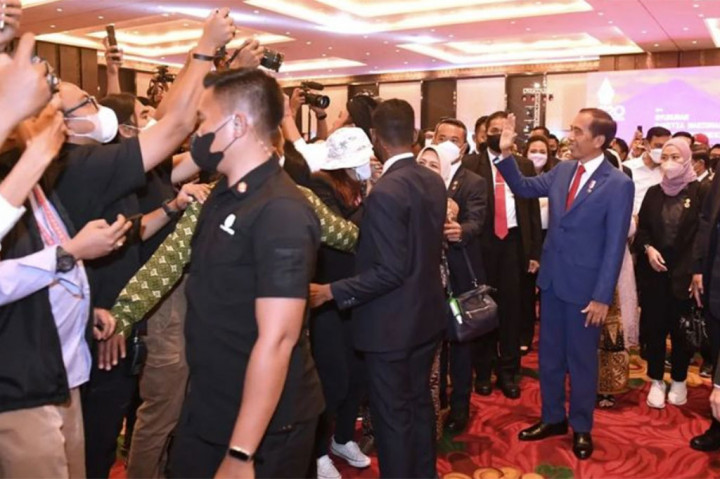 Jokowi mengatakan seluruh pemimpin anggota G20 maupun pemimpin lembaga internasional yang hadir turut menyampaikan apresiasi kepada Indonesia. Menurut dia, semua acara berjalan dengan lancar dan kondusif.