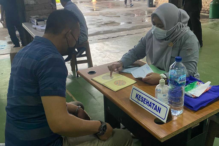 Dalam rangka HUT ke-22 MetroTV, Media Group Network (MGN) bekerja sama dengan pelayanan sim keliling (Simling) Jakarta Timur menggelar perpanjangan SIM.