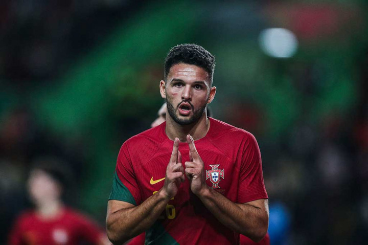 Portugal baru mampu menciptakan gol ketiga pada menit ke82. Goncalo Ramos mengubah kedudukan menjadi 3-0.