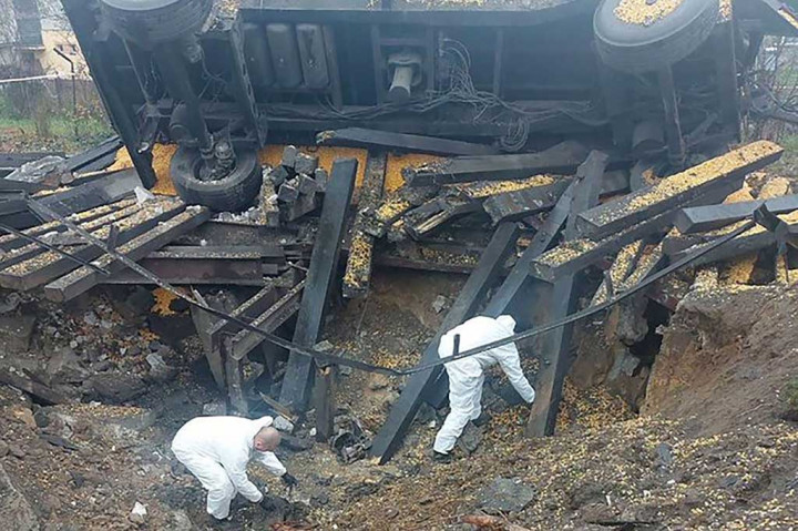 Sementara para pemimpin negara Barat berusaha meredakan ketegangan terkait dengan jatuhnya rudal di Polandia. Menurut mereka, kasus itu hanya sebuah insiden.