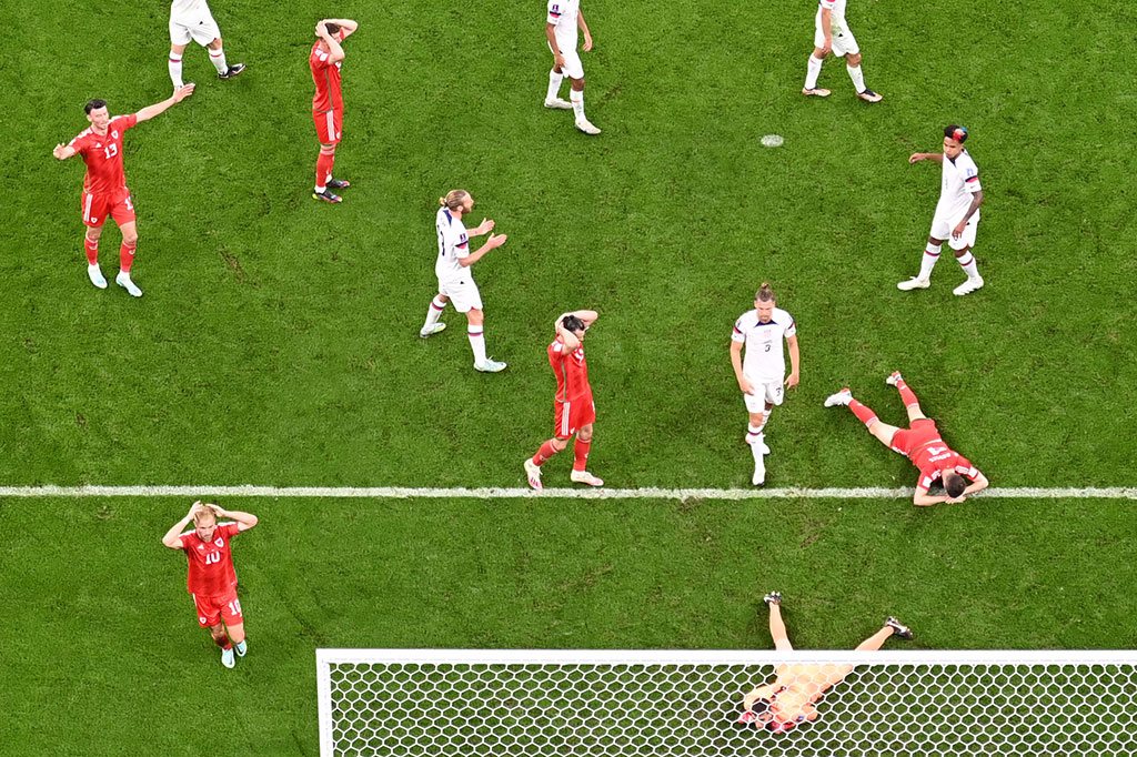 Pada babak kedua, Wales berusaha untuk mencari gol penyeimbang salah satunya lewat sundulan bek Ben Davies yang masih dapat ditepis oleh kiper AS Matt Turner.