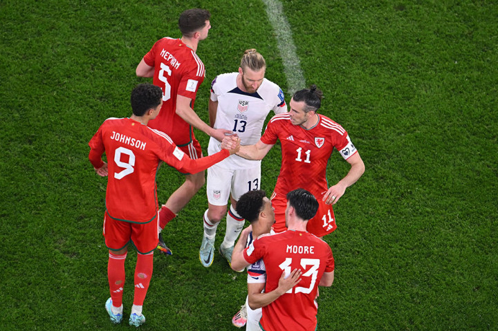 Hasil imbang ini membuat Wales dan AS menduduki peringkat kedua dan ketiga klasemen sementara Grup B Piala Dunia 2022 dengan torehan satu poin. Peringkat pertama diduduki Inggris yang dalam pertandingan pertama mengalahkan Iran 6-2.