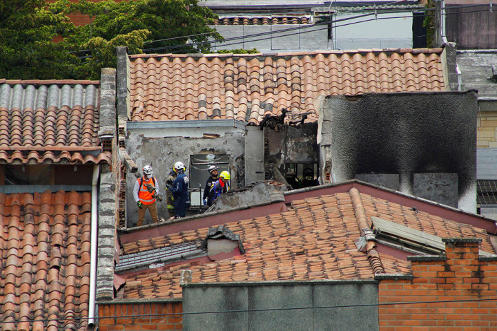 Pesawat nahas tersebut sebelumnya lepas landas dari Bandara Olaya Herrera, Kolombia di pagi hari dan melaporkan kerusakan mesin sebelum menabrak sebuah rumah. Kecelakaan mengirimkan gumpalan asap hitam tebal ke udara.