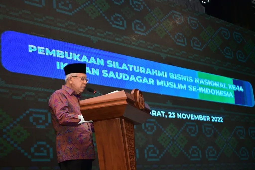 Wakil Pesiden Ma'ruf amin meresmikan Pembukaan Silaturahmi Bisnis (Silabis) ke-14 Ikatan Saudagar Muslim se-Indonesia (ISMI), di Diamond Ballroom, Hotel Golden Tulip, Pontianak, Kalimantan Barat, Rabu, 23 November 2022. Dalam sambutannya Wapres menekankan empat langkah strategis untuk memperkuat ekosistem ekonomi Islam.