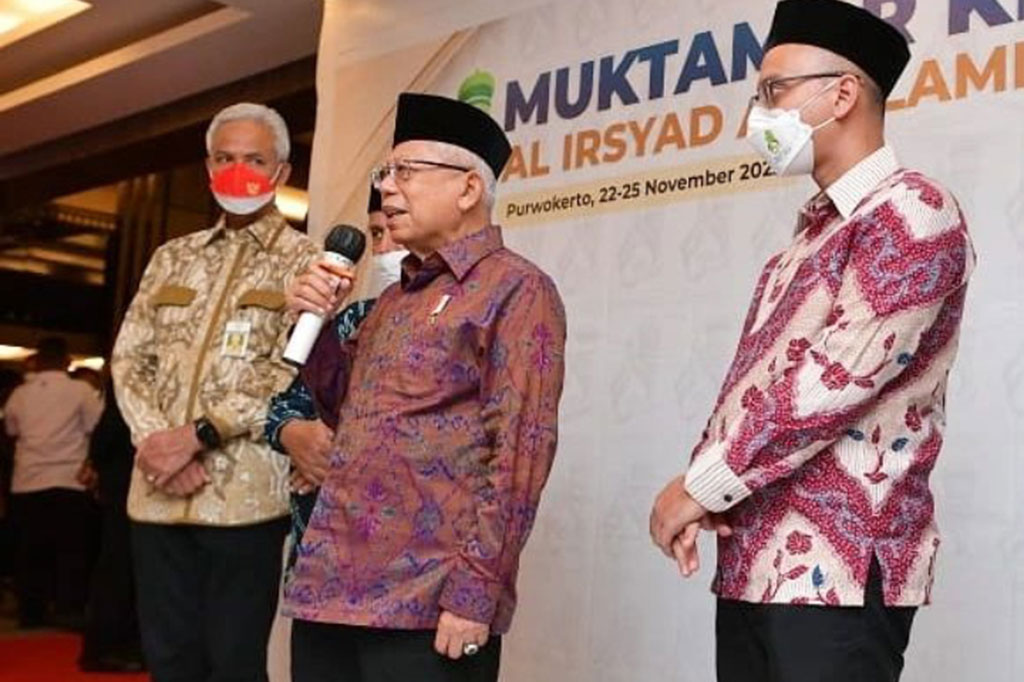 Selain itu, Perhimpunan Al Irsyad Al Islamiyah juga dikenal giat melakukan tajdid dalam setiap dakwahnya. Dengan demikian, menginspirasi bangsa Indonesia yang bhinneka, untuk terus mengedepankan amar ma'ruf nahi munkar.