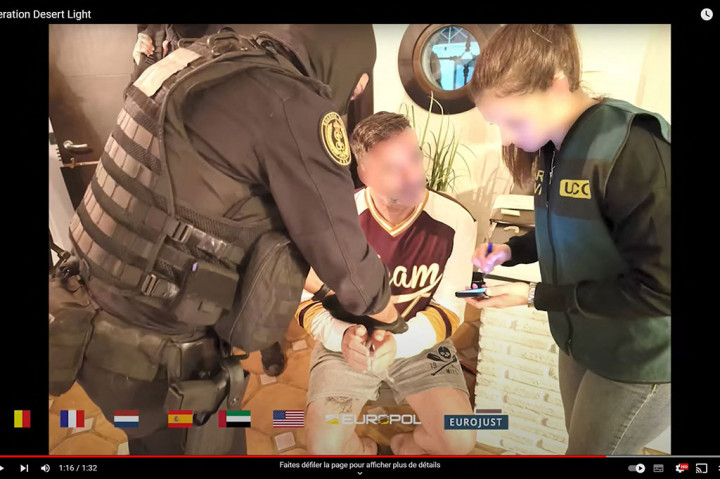 Polisi membongkar super kartel narkoba yang mengendalikan sepertiga dari perdagangan kokain Eropa, meringkus 49 orang di berbagai negara termasuk enam tersangka utama di Dubai, Uni Emirat Arab.