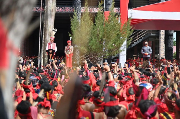 Hal itu disampaikan Presiden dalam sambutannya saat membuka perhelatan Bahaupm Bide Bahana Tariu Borneo Bangkule Rajakng (TBBR) di Pontianak, Kalimantan Barat, Selasa, 29 November 2022.
