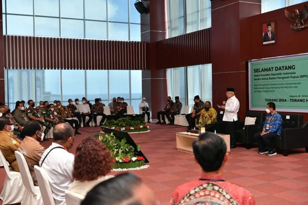 Wakil Presiden Ma'ruf Amin menegaskan Papua tetap satu dan tidak dipecah-pecah meskipun daerah itu telah dimekarkan hingga menjadi enam provinsi.