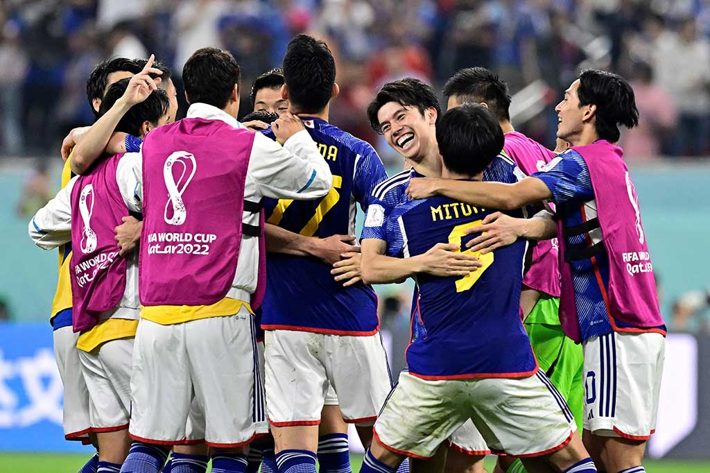 Bukan itu saja dua pemain yang menjebol gawang Spanyol adalah juga dua pemain yang melesakkan gol ke gawang Jerman.