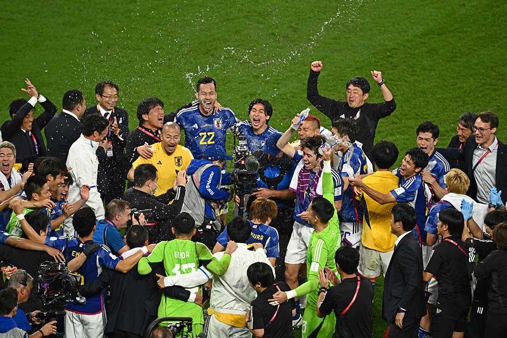 Kemenangan tersebut juga mengusir Jerman lebih awal dari Piala Dunia seperti terjadi dalam edisi empat tahun lalu di Rusia. Spanyol dan Jerman masing-masing mengumpulkan empat poin, tetapi La Roja yang berhak ke 16 besar karena memiliki selisih gol jauh lebih baik.